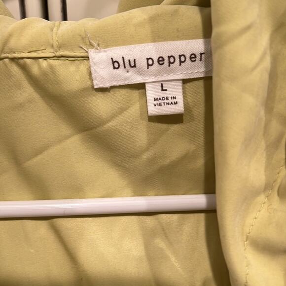 🔥🔥FIRE SALE 🔥🔥EUC BLU PEPPER lime wind jacket - Picture 8 of 11